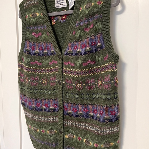 Northern Treasures Green Floral Embroidered Sweater Vest Eclectic Grandma - Picture 2 of 6